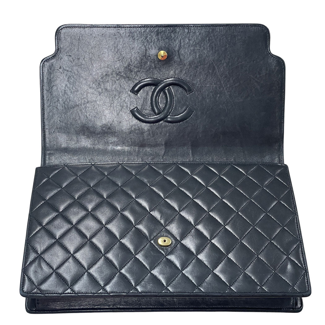 CHANEL シャネル マトラッセ クラッチバッグ ブラック 中古
